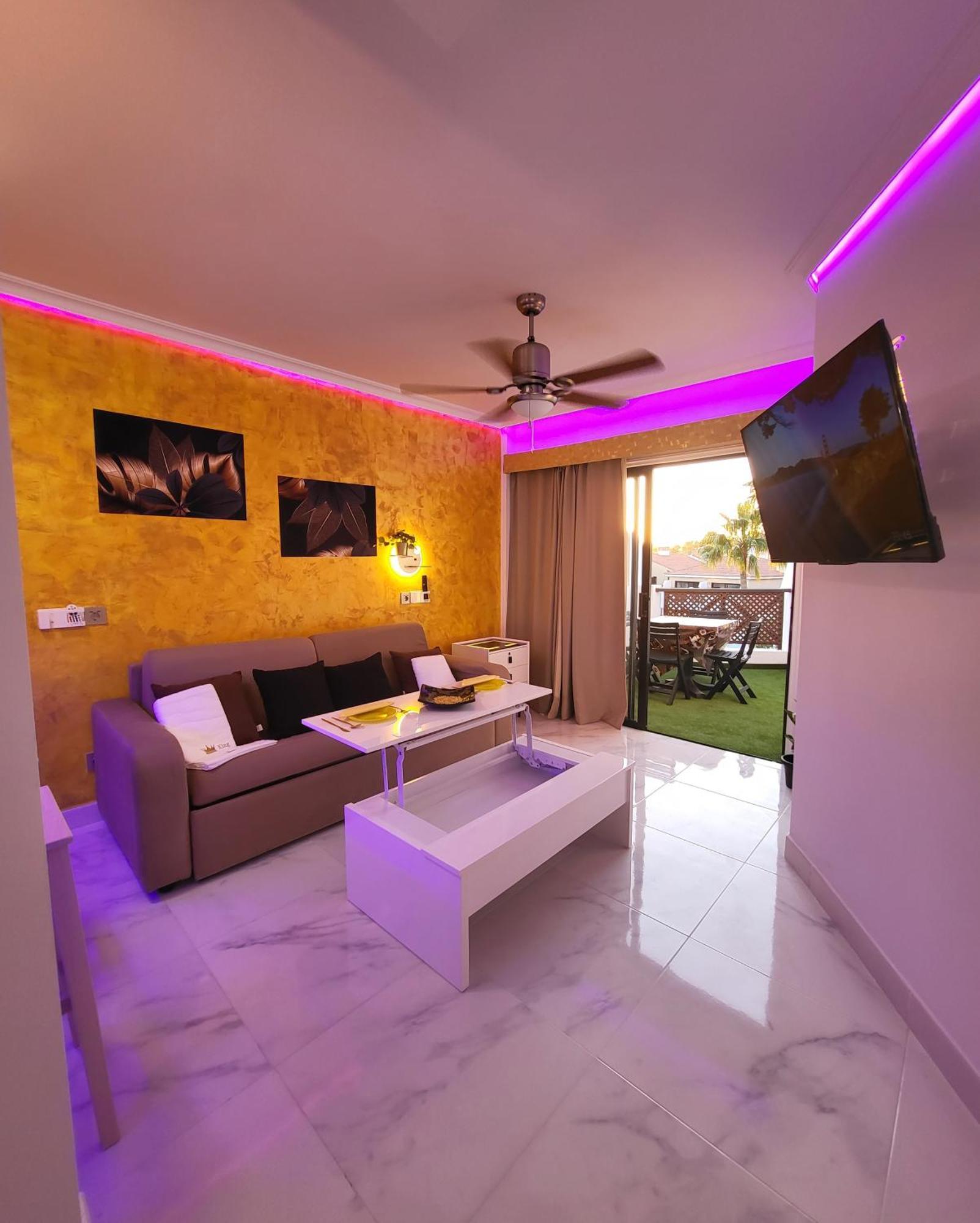Moderno Y Luminoso Atico Con Vistas Y Piscina Apartment San Miguel de Abona Exterior photo