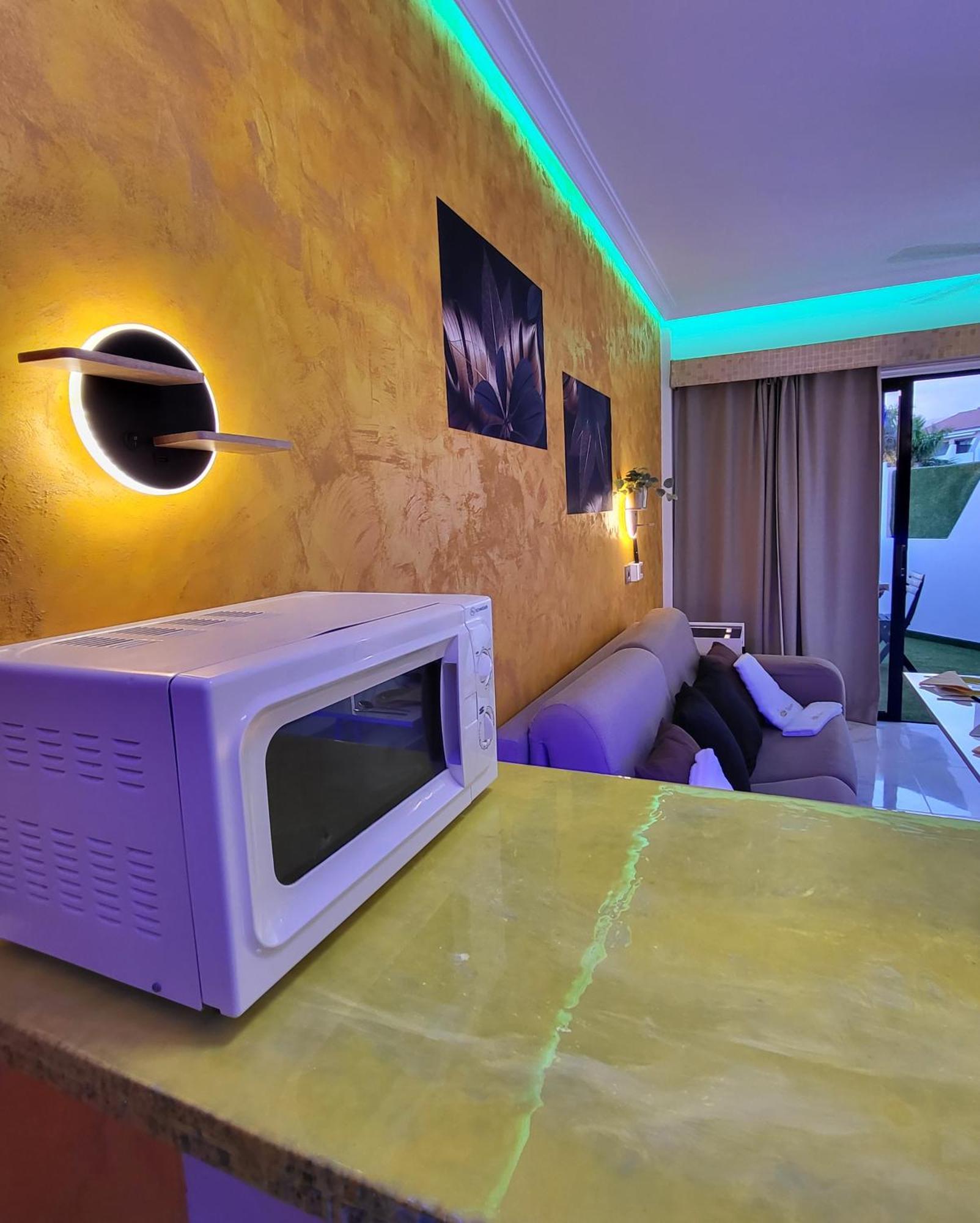 Moderno Y Luminoso Atico Con Vistas Y Piscina Apartment San Miguel de Abona Exterior photo